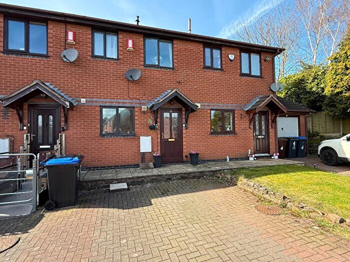 2 Bedroom Town House For Sale In Brentwood Court, Werrington, Stoke-On-Trent, Staffordshire, ST9