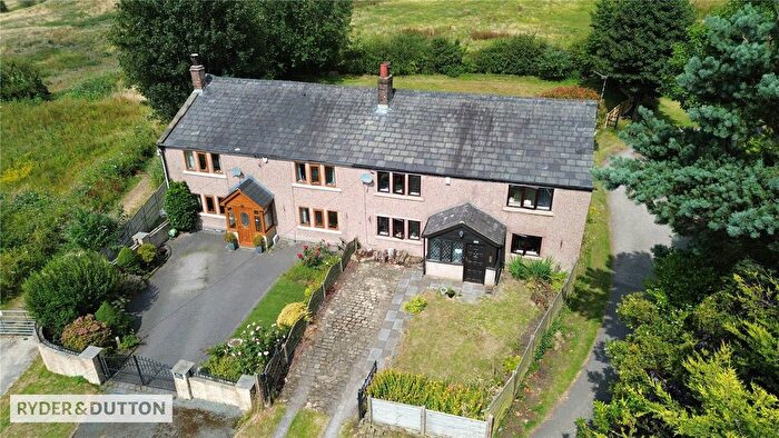 3 Bedroom Semi Detached House For Sale In Rochdale Road East, Heywood, Greater Manchester, OL10