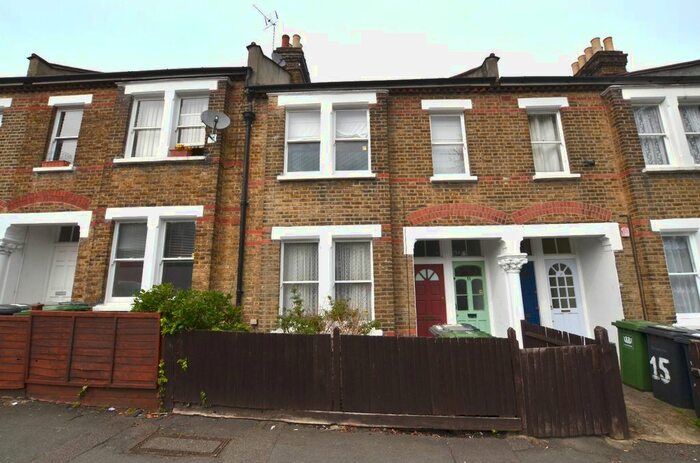 2 Bedroom Maisonette To Rent In Clyde Vale, London, SE23