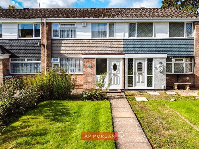 3 Bedroom Terraced House For Sale In Nearhill Road, King's Norton, Birmingham, West Midlands, B38