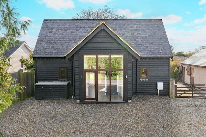 2 Bedroom Detached House For Sale In Cucumber Lane, Essendon, Hatfield, AL9