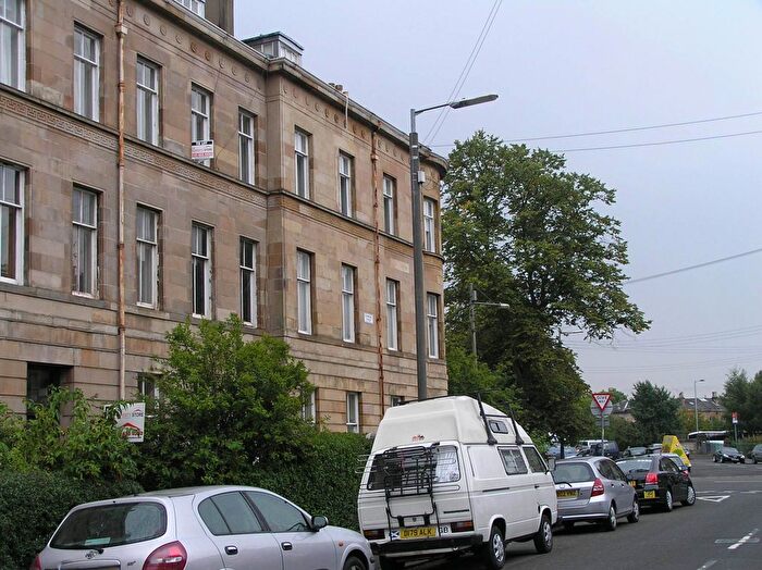 5 Bedroom Flat To Rent In Kenmure Street, Pollokshields, G41