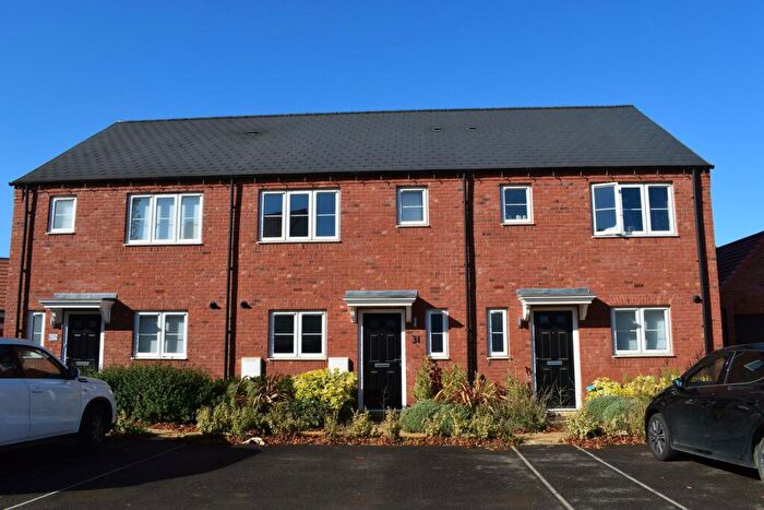 3 Bedroom Terraced House To Rent In Sulgrave Way, Wellingborough, NN8