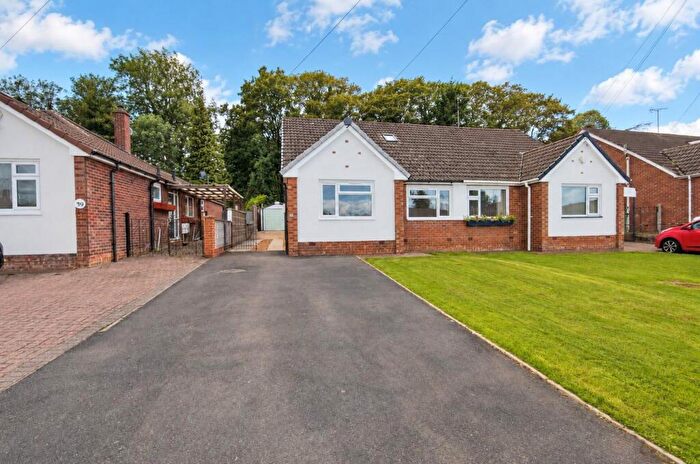 3 Bedroom Semi-Detached Bungalow For Sale In Collingwood Avenue, Bilton, Rugby, CV22
