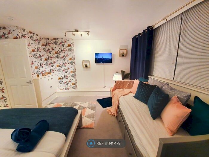 1 Bedroom Flat To Rent In -, Bristol, BS6