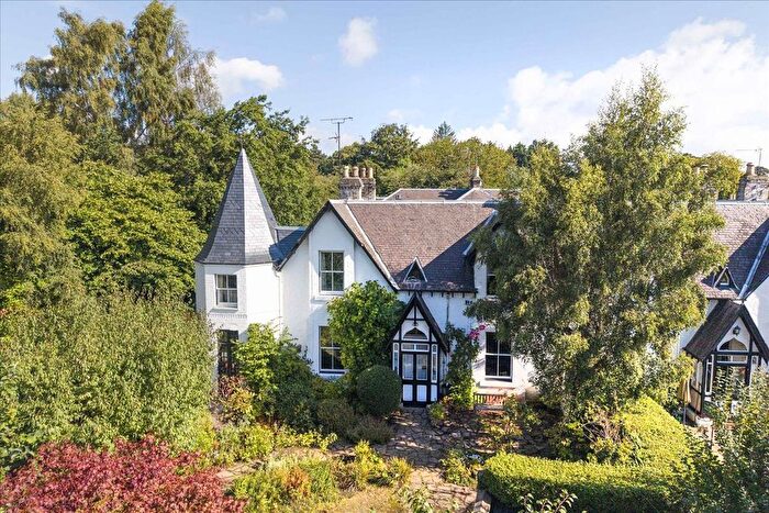 5 Bedroom Semi-Detached House For Sale In Whitehaven, Fairhaven Villas, Torsonce Road, Eskbank, EH22
