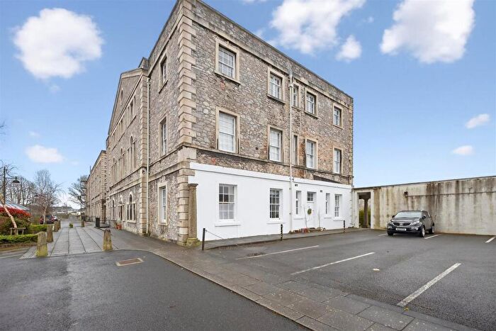 2 Bedroom Apartment For Sale In Craigie Drive, Plymouth, PL1