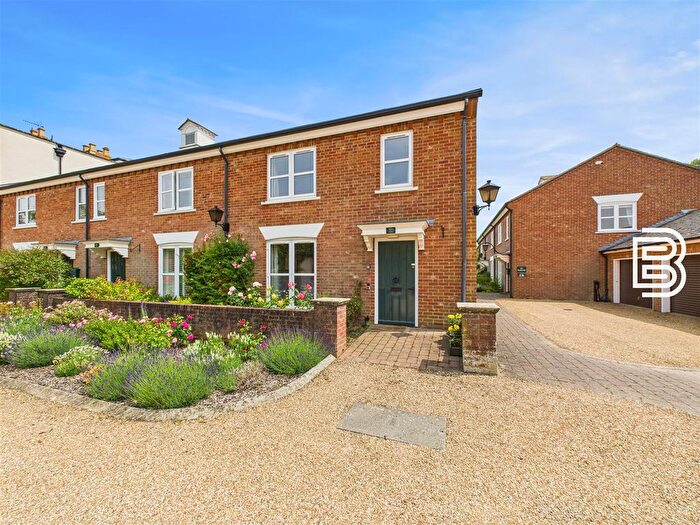 2 Bedroom End Of Terrace House For Sale In Dunchurch Hall, Dunchurch, Rugby, CV22