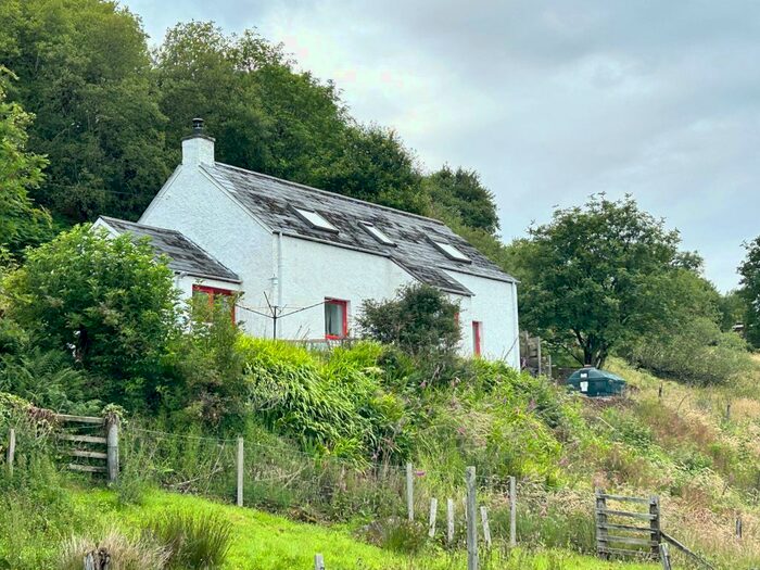 3 Bedroom Detached House For Sale In Camustianavaig, Portree, IV51