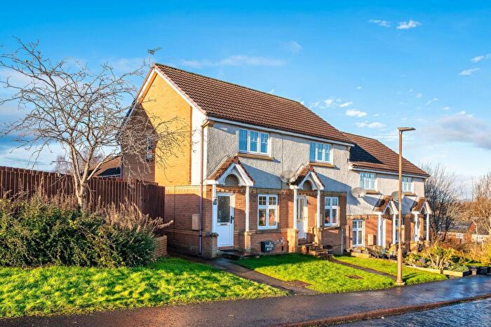 2 Bedroom End Of Terrace House For Sale In Union Place, Brightons, FK2