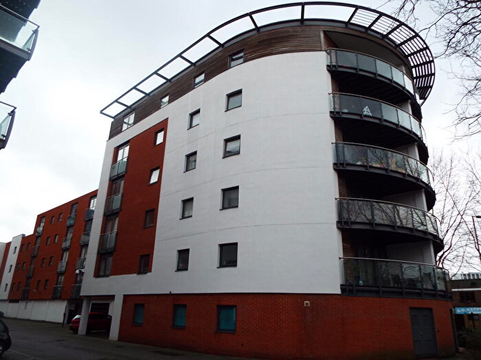 1 Bedroom Apartment To Rent In Endeavour Court, Ocean Village, SO14