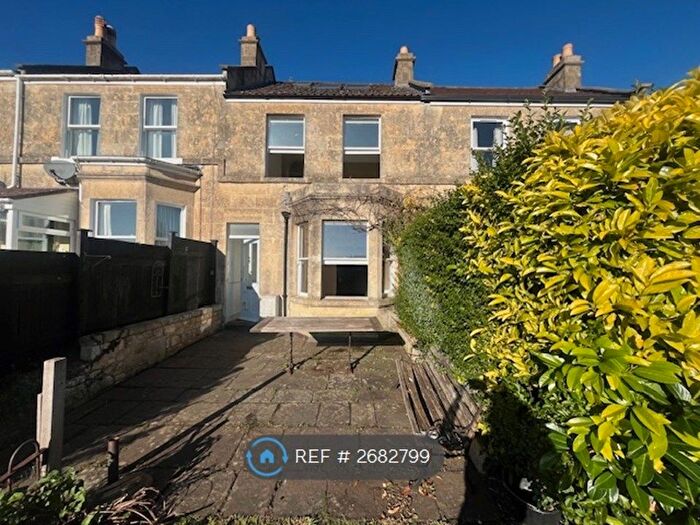 3 Bedroom Terraced House To Rent In Chilton Road, Bath, BA1
