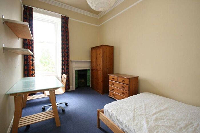 5 Bedroom Flat To Rent In Strathearn Road, Marchmont, Edinburgh, EH9