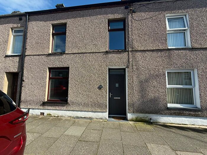 2 Bedroom Terraced House To Rent In Chapel Street, Porthmadog, LL49