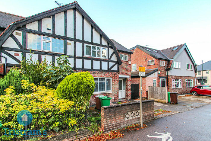 4 Bedroom Semi-Detached House To Rent In Beeston Road, Dunkirk, NG7