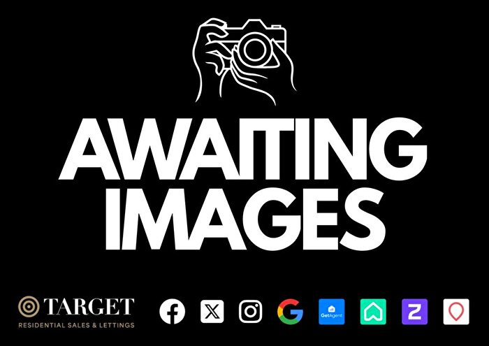 2 Bedroom Flat To Rent In Swaythling Close, Edmonton, N18