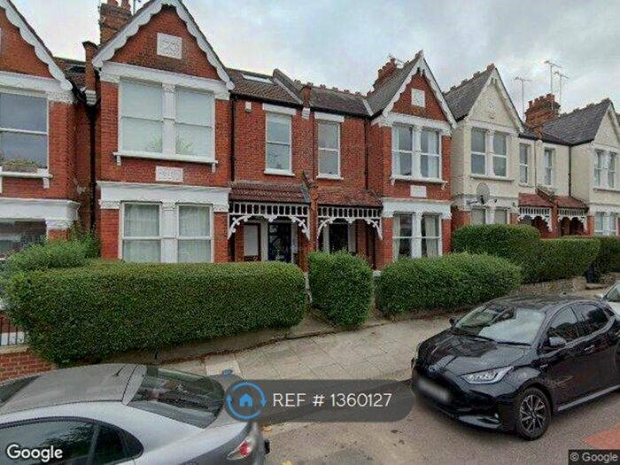 3 Bedroom Maisonette To Rent In Princes Avenue, London, N22