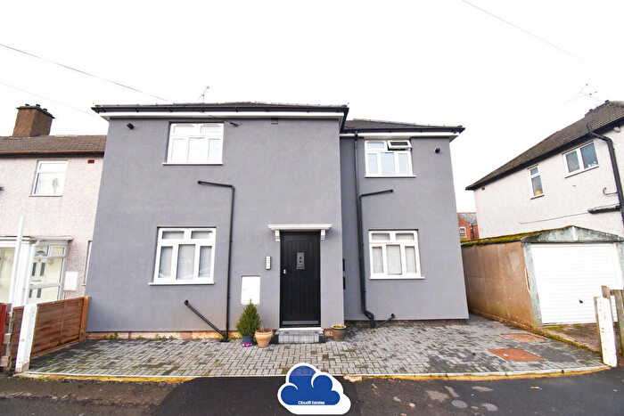 1 Bedroom Apartment To Rent In Welland Road, Gosford Green, Coventry, CV1