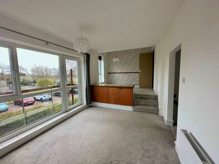 2 Bedroom Flat To Rent In Manor Road, High Barnet, EN5