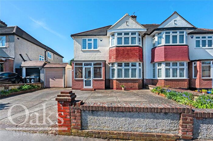 4 Bedroom Semi Detached House For Sale In Birch Tree Way, Addiscombe, CR0