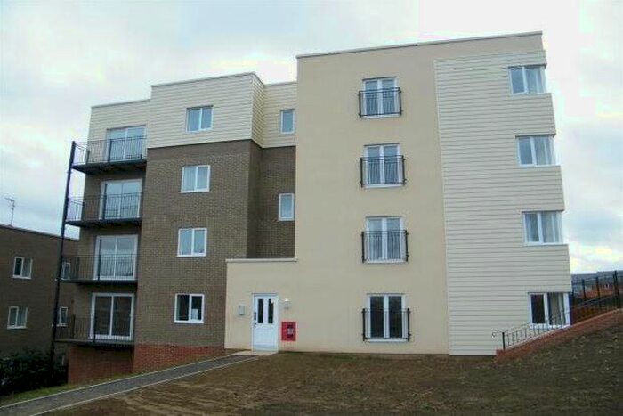 2 Bedroom Flat To Rent In Great Mead, Yeovil, BA21