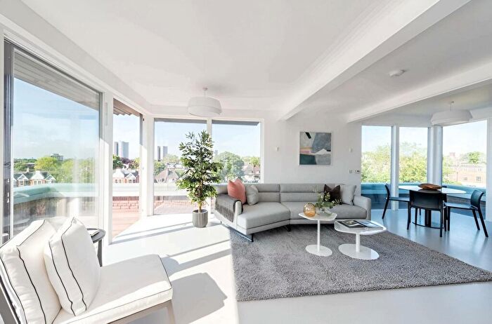 2 Bedroom Penthouse To Rent In Antrim Grove, Belsize Park, NW3