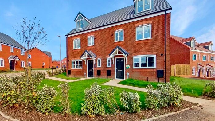 4 Bedroom Semi-Detached House To Rent In Beveridge Road, Anslow, Burton-On-Trent, Staffordshire, DE13