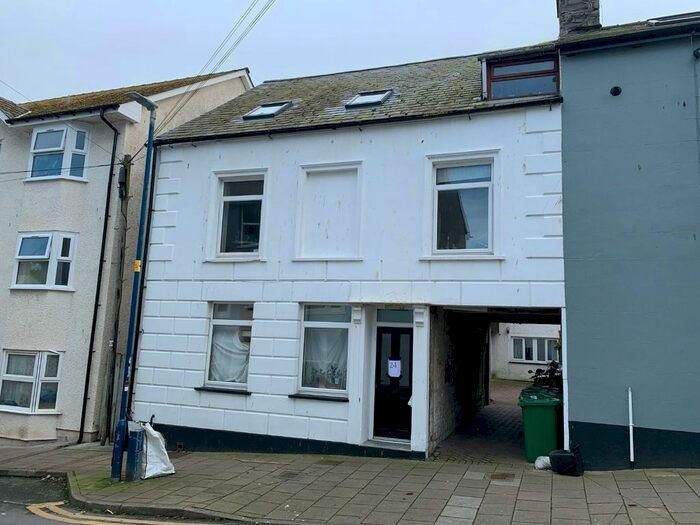 6 Bedroom Property To Rent In Queen Street, Aberystwyth, SY23