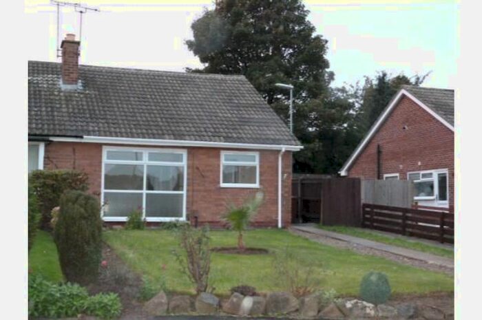 2 Bedroom Bungalow To Rent In Linton Close, Leeds, LS17