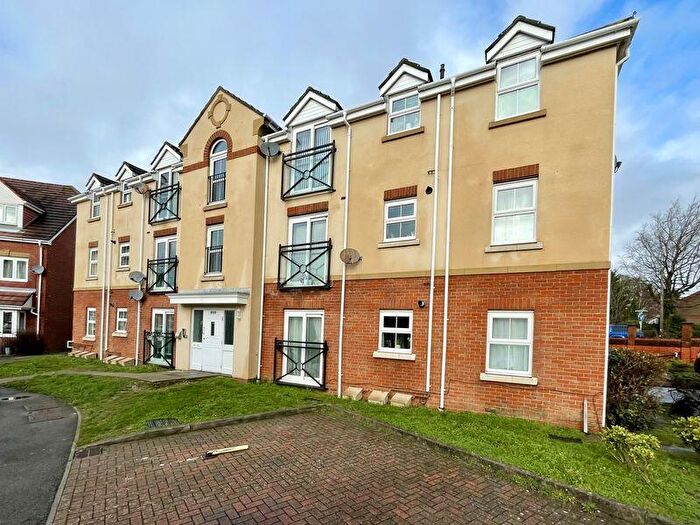 2 Bedroom Flat For Sale In Chadwick Way, Hamble, Southampton, SO31