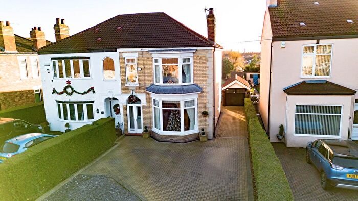 4 Bedroom Semi Detached House For Sale In Holderness Road, Hull, HU9