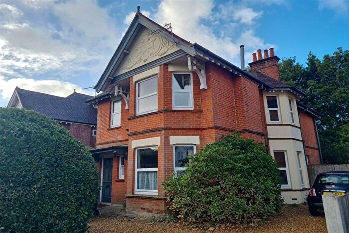 8 Bedroom House To Rent In Bedroom Detached House In Winton, BH9