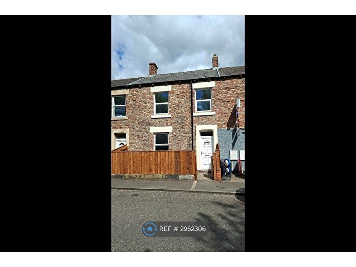 3 Bedroom Terraced House To Rent In Tyne View, Newcastle Upon Tyne, NE15