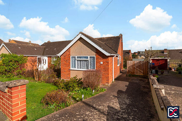 3 Bedroom Semi-Detached Bungalow For Sale In Chester Avenue, Harpole, West Northamptonshire, NN7