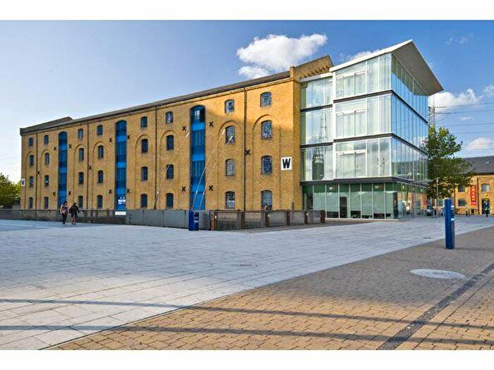 2 Bedroom Apartment To Rent In Warehouse W, Western Gateway, ExCel, Canning Town, Royal Victoria Docks, London, E16