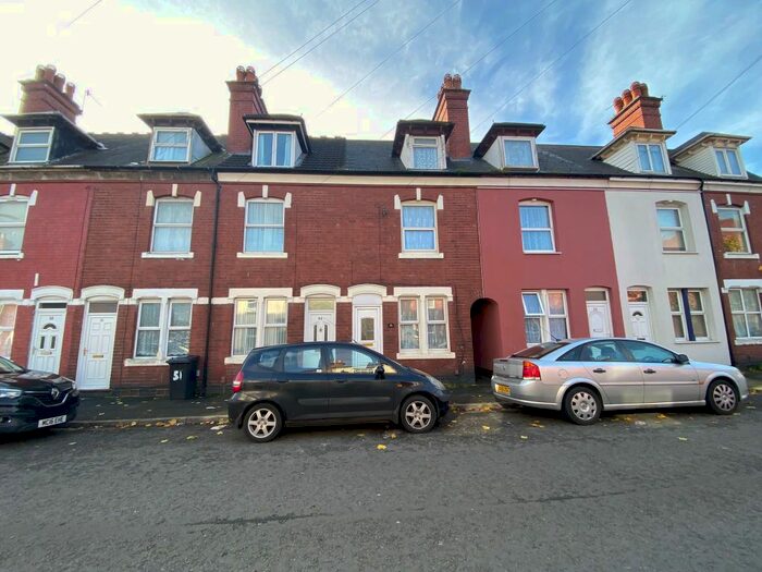 3 Bedroom Property To Rent In Radford Avenue, Kidderminster, DY10