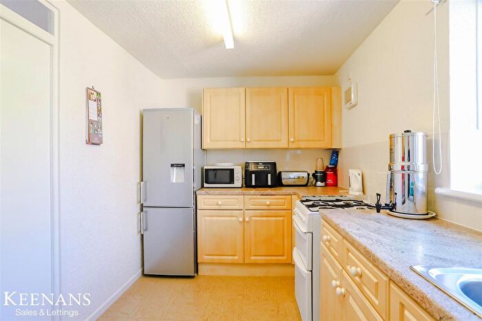 1 Bedroom Flat For Sale In Wheatley Close, Fence, Burnley, BB12