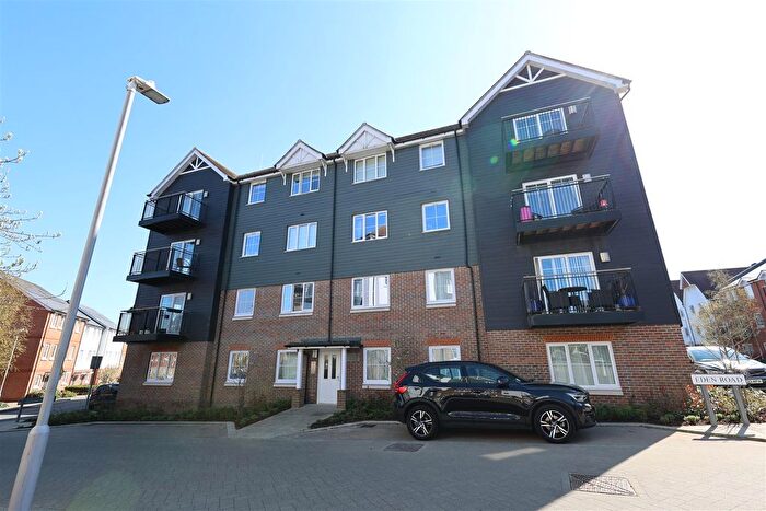 2 Bedroom Flat To Rent In Ashbee Court, Dunton Green, Sevenoaks, TN14