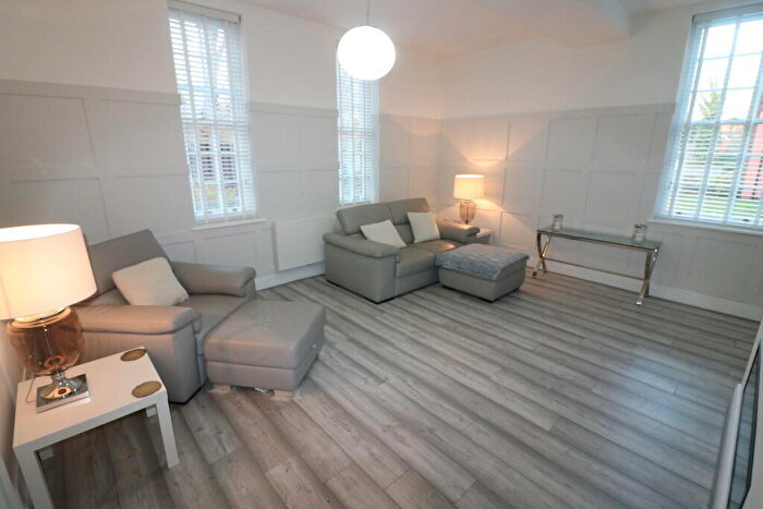 2 Bedroom Apartment To Rent In Hessle High Road, Hull, HU4