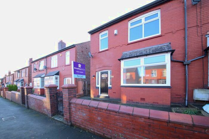 3 Bedroom Semi-Detached House To Rent In Hodges Street, Springfield, Wigan WN6