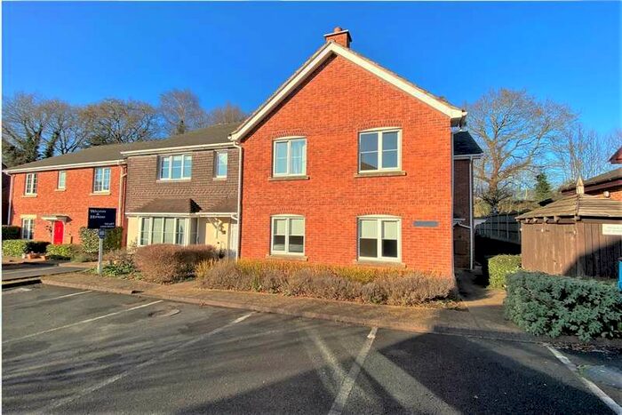2 Bedroom Apartment For Sale In Swan Close, Blakedown, Kidderminster, DY10