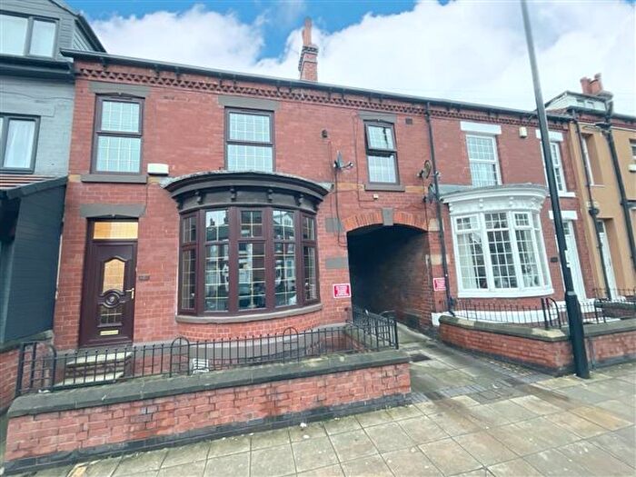4 Bedroom Terraced House For Sale In Staniforth Road, Sheffield, S9
