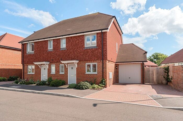 3 Bedroom Semi-Detached House For Sale In Garman Way, Billingshurst, RH14