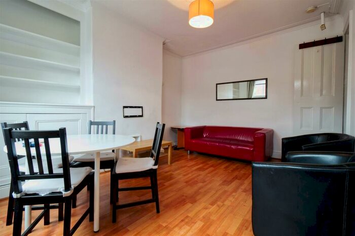 4 Bedroom House To Rent In Wetherby Place, Burley, Leeds, LS4