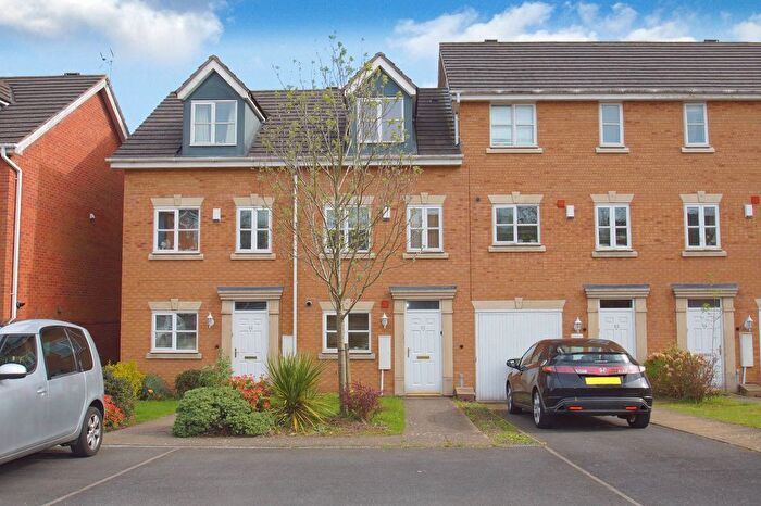 3 Bedroom Terraced House To Rent In Honeychurch Close, Redditch, Worcestershire, B98