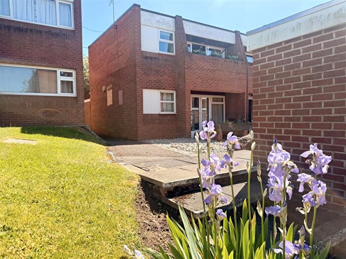 1 Bedroom Flat For Sale In Burns Road, Loughborough, LE11