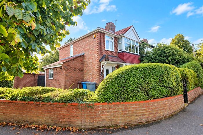 3 Bedroom End Of Terrace House For Sale In Glenmore Gardens, Norwich, NR3