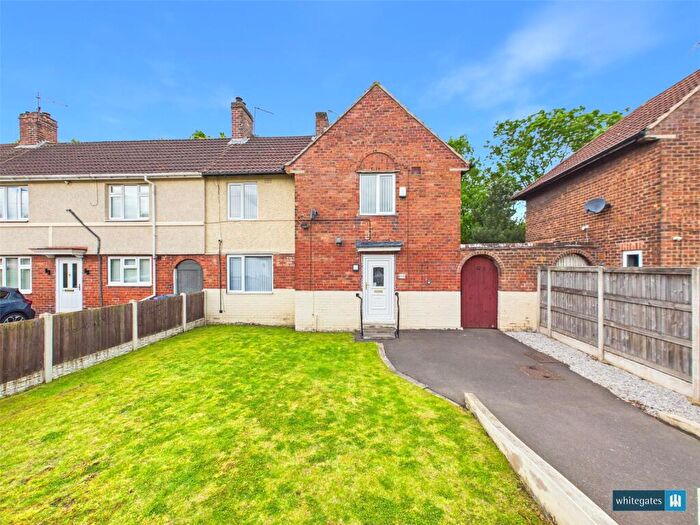 4 Bedroom End Of Terrace House For Sale In Holmes Carr Road, New Rossington, Doncaster, South Yorkshire, DN11