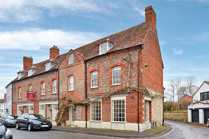 3 Bedroom End Of Terrace House To Rent In High Street, Dorchester-On-Thames, Wallingford, Oxfordshire, OX10