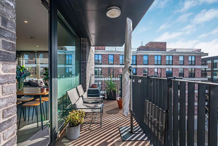 2 Bedroom Flat For Sale In Smoke House, Fish Island, E3